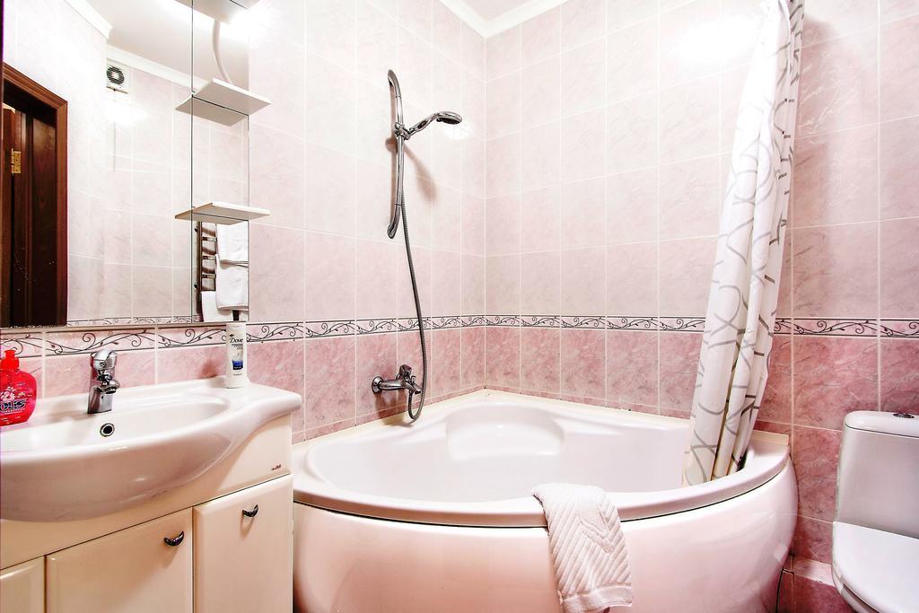 Apartment In Complex Korona On Knyazhyi Zaton 21 Kiew Zimmer foto